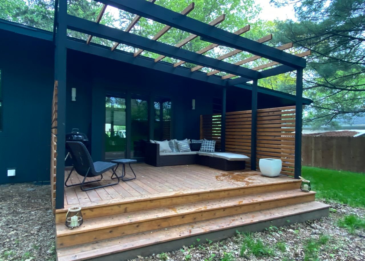Des Moines Southside Mid-Mod Exterior Transformation