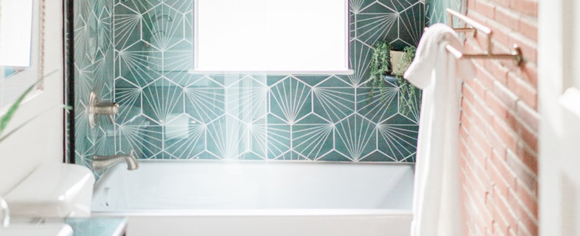 Zenith Design + Build | Mid-Mod Hall Bath Makeover